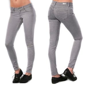 Paige Premium Denim Verdugo Jegging Jeans Size 28